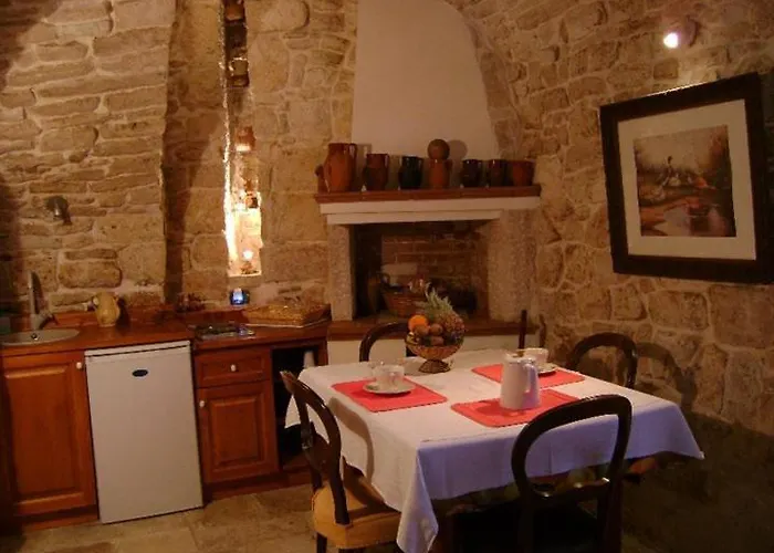 Corte Sagarriga Visconti 3* 焦维纳佐